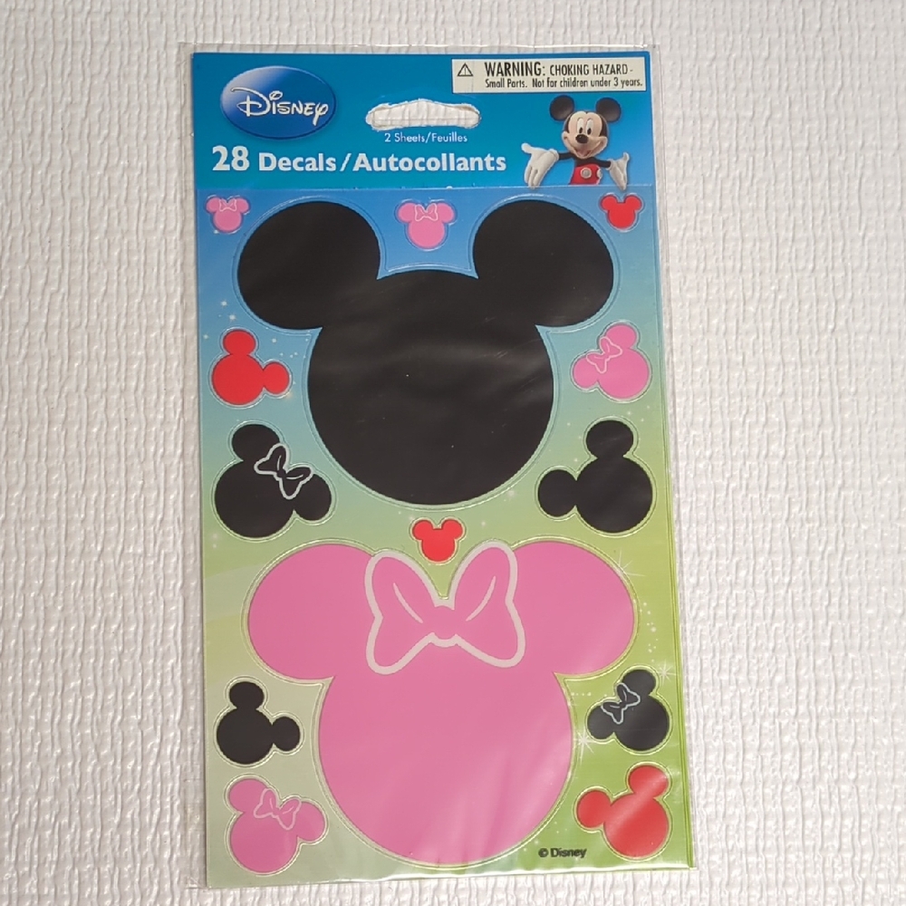 💜2/$15💜Disney Mickey and Minnie Mouse Decals - 2 sheets